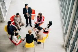 Entreprendre autrement grâce à un cercle d’affaires