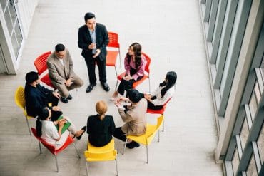 Entreprendre autrement grâce à un cercle d’affaires