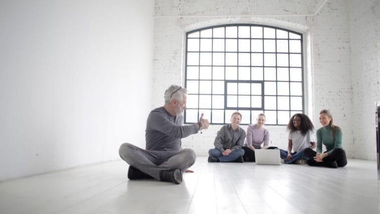 Leadership transformationnel : 7 leviers pour booster la motivation des équipes