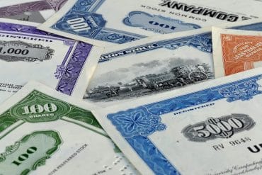 Pourquoi les monnaies changent-elles de valeur les unes par rapport aux autres ?