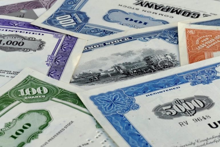 Pourquoi les monnaies changent-elles de valeur les unes par rapport aux autres ?