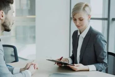 Recruter avec l'IA : outils, limites et biais